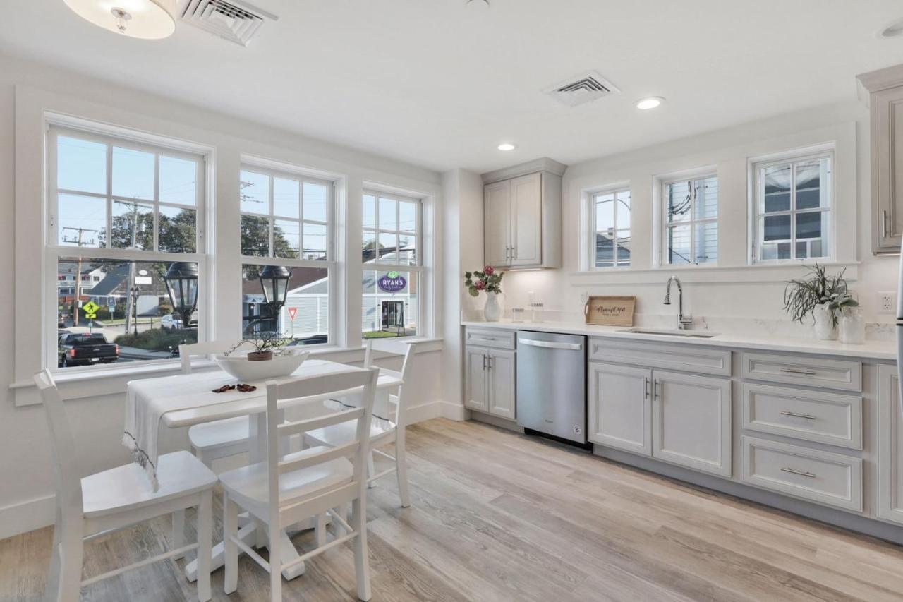 Harbourtown Suites On Plymouth Harbor Экстерьер фото