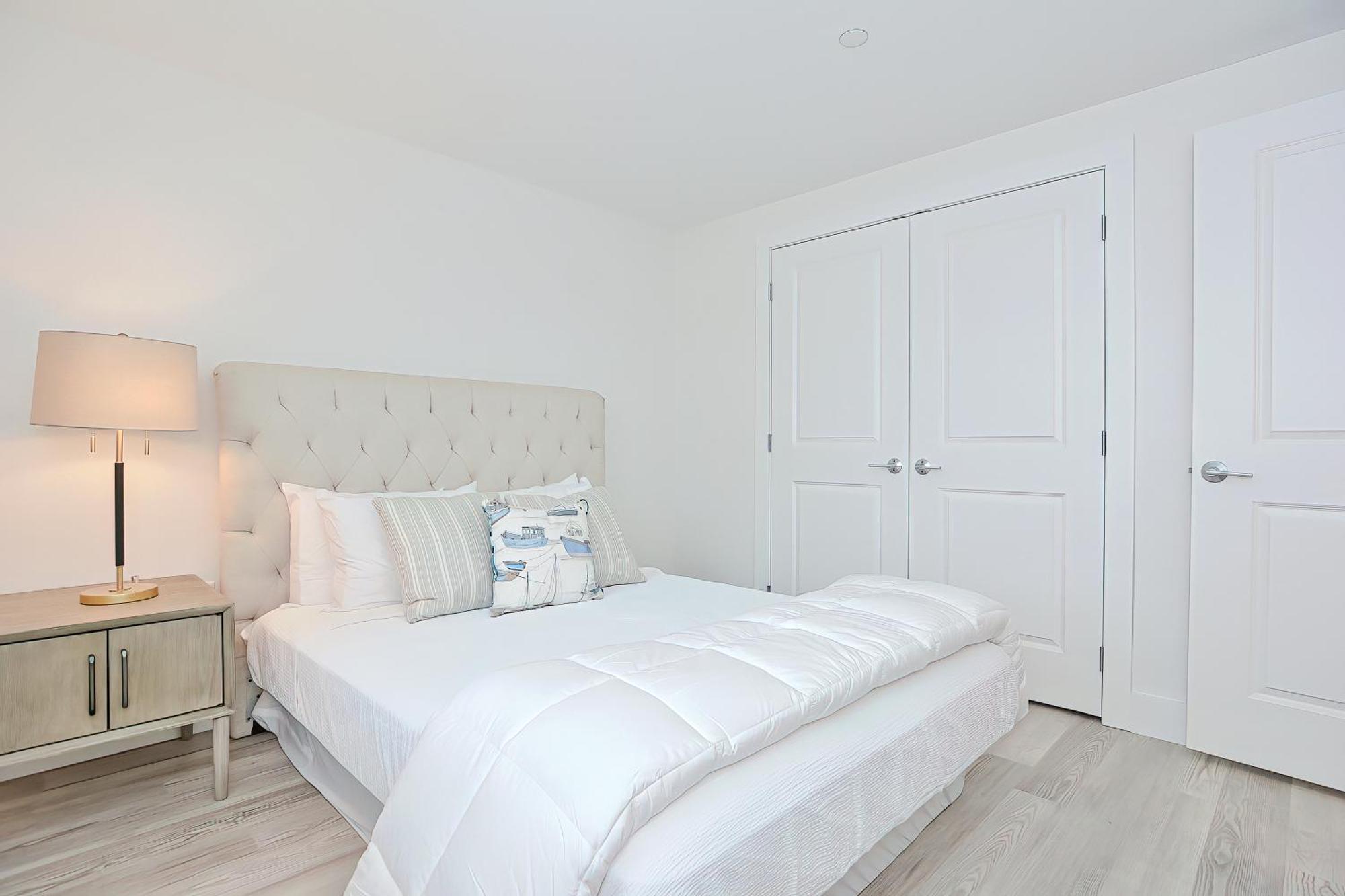 Harbourtown Suites On Plymouth Harbor Экстерьер фото