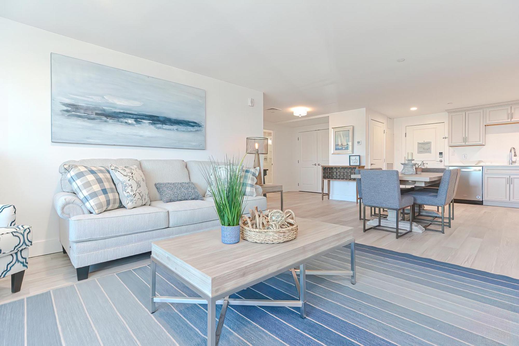 Harbourtown Suites On Plymouth Harbor Экстерьер фото
